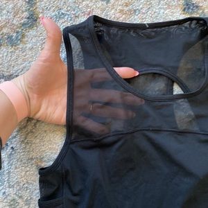 Lululemon mesh tank- size 4